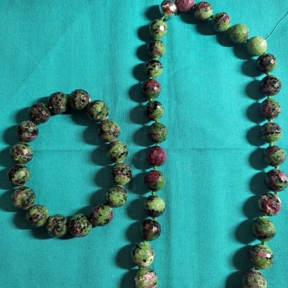 Natural Ruby Zoisite Beads Necklace & Bracelet Set